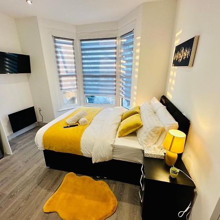 Comfy Guest House London Exterior photo