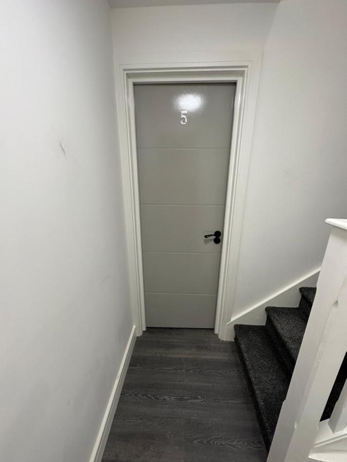 Comfy Guest House London Exterior photo