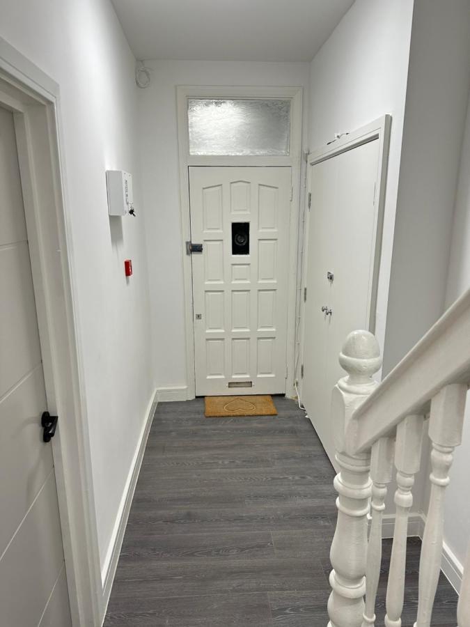 Comfy Guest House London Exterior photo